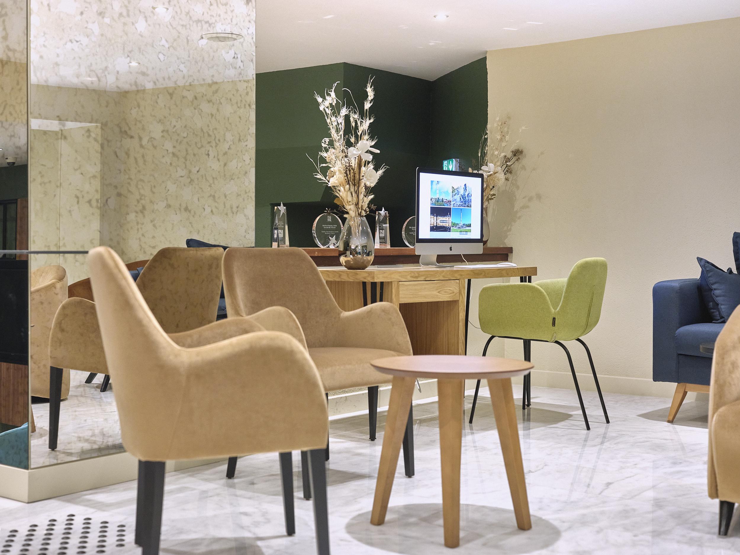 Quality Hotel Bordeaux Centre Esterno foto