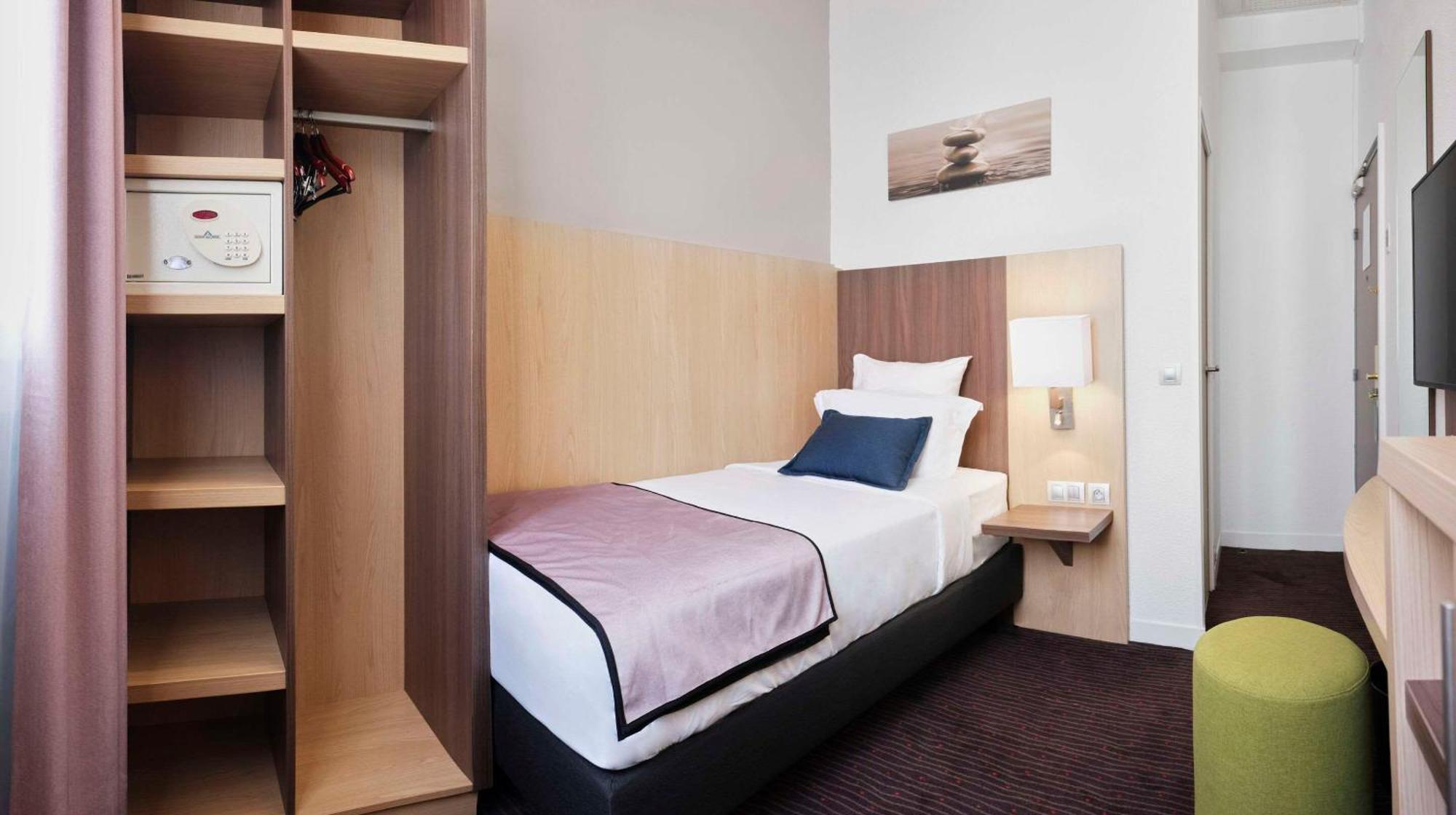 Quality Hotel Bordeaux Centre Esterno foto
