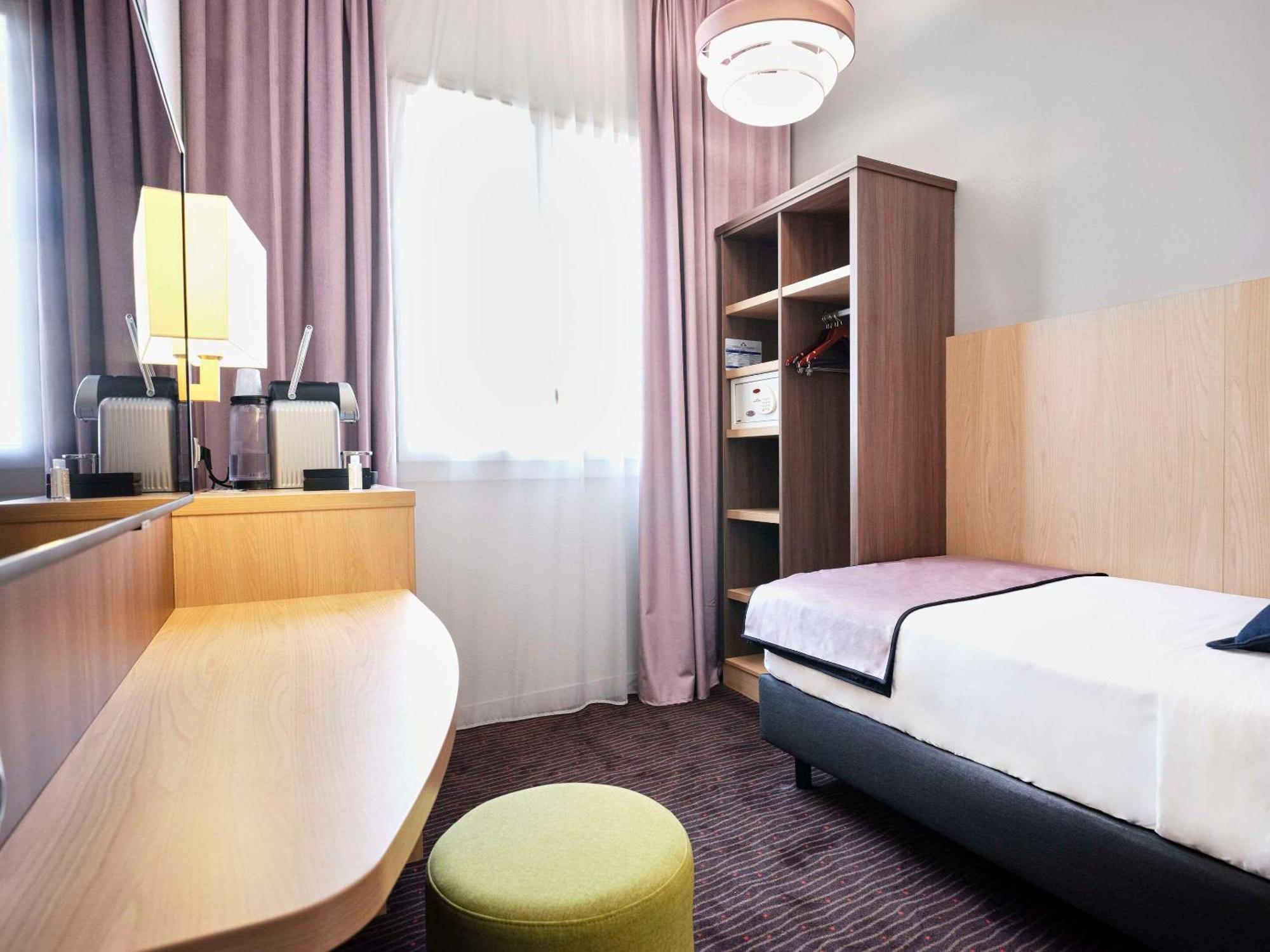 Quality Hotel Bordeaux Centre Esterno foto